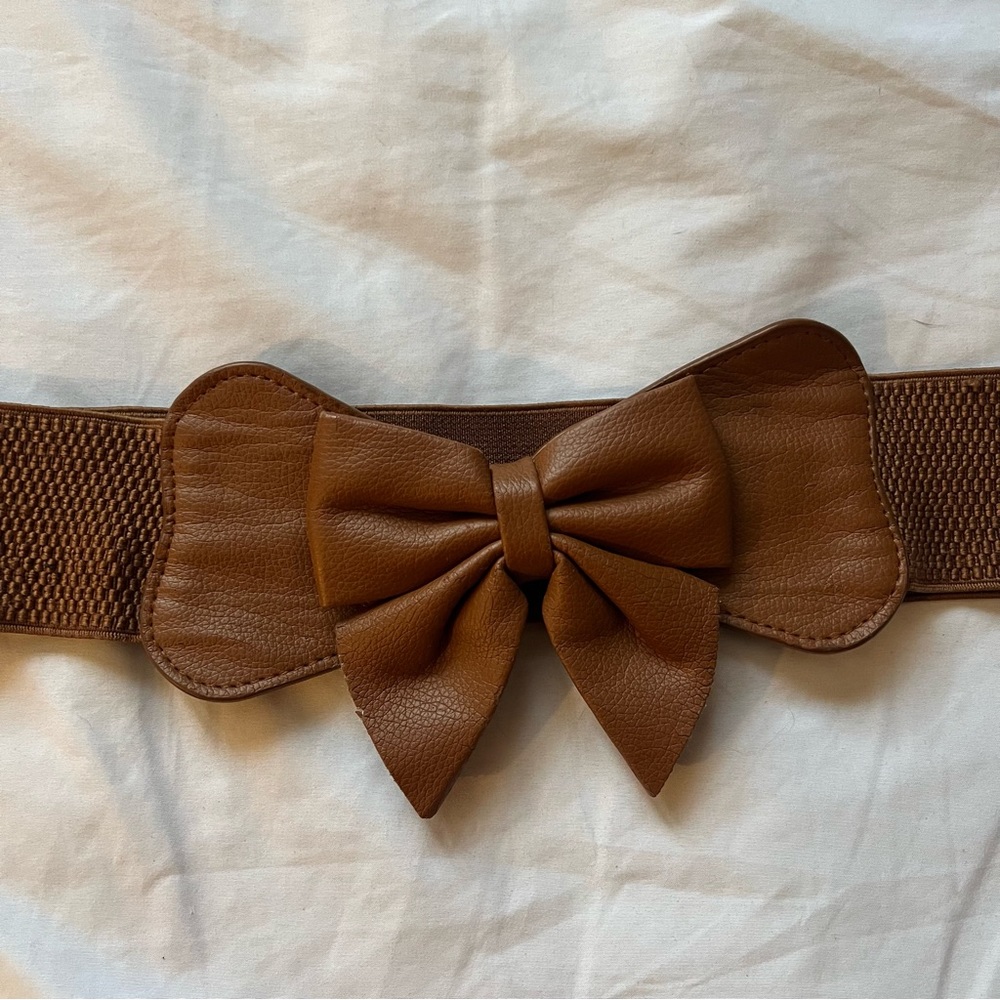 Brown Bow Women’s Belt